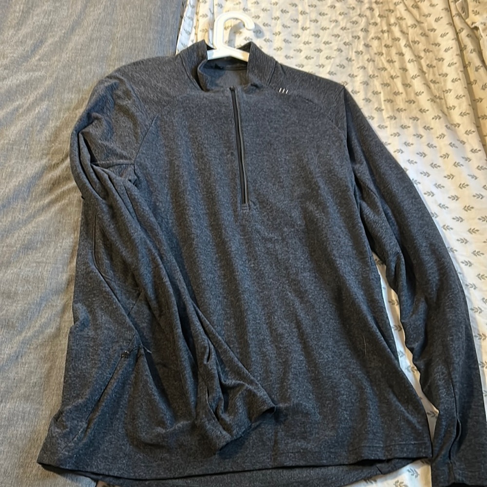 Men’s Lululemon mock turtle 1/2 zip